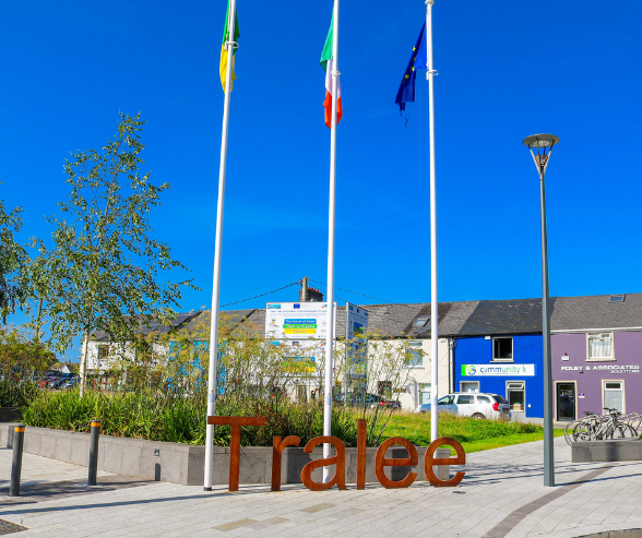 Summer in Tralee Tralee monument