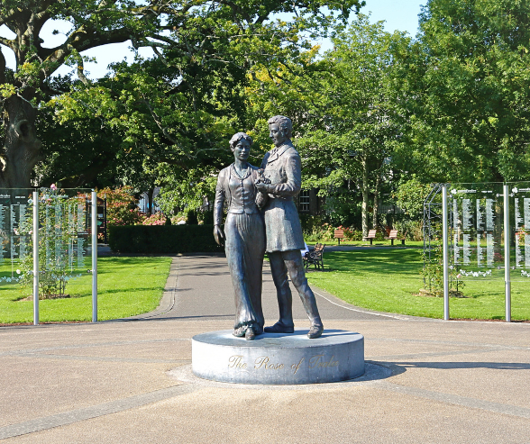 Historical Murals in Town Park Tralee History